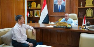 الخنبشي يناقش مع مجلس حضرموت الوطني توحيد الصف ويبحث معالجة أزمة الغاز المنزلي