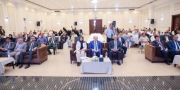رئيس الوزراء يدشن  إعادة إصدار الجريدة الرسمية للجمهورية اليمنية