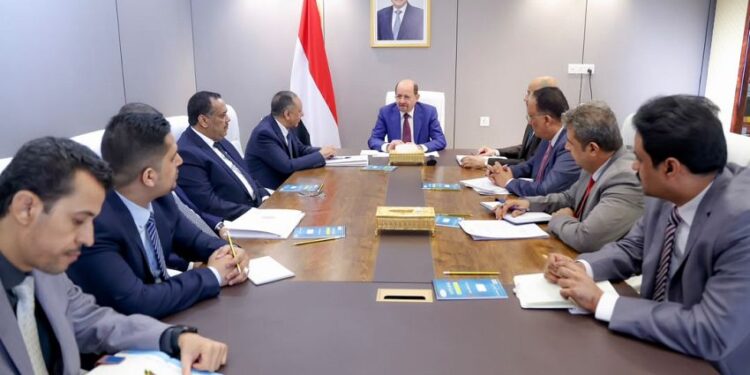 رئيس الوزراء يبحث تعزيز التكامل المؤسسي وتسهيل الأنشطة التجارية بين وزارتي  الصناعة والمالية