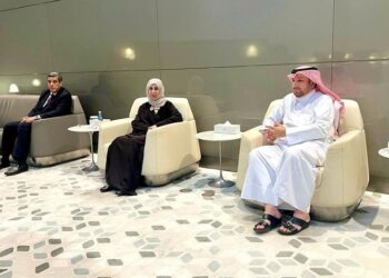 وزيرة الخارجية تصل الدوحة في ثاني محطات جولتها الخليجية