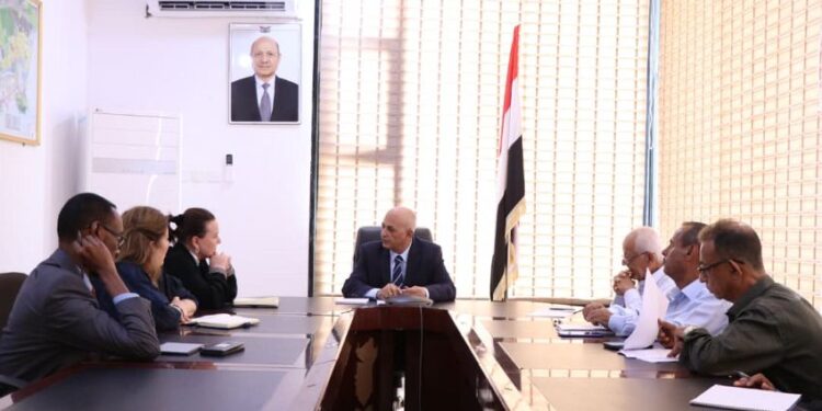 الشرجبي يبحث مع البرنامج الإنمائي تعزيز الشراكة وتطوير مشاريع المياه والبيئة