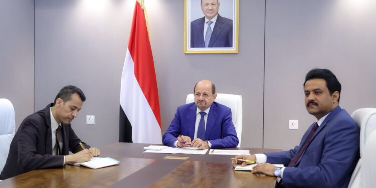 الزنداني: الحكومة ستواصل توفير كل الضمانات للحفاظ على استقلالية الصندوق الاجتماعي للتنمية