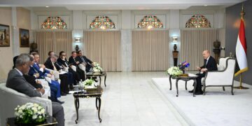 العليمي في رسالة أخيرة للمليشيات: الفرصة ما تزال متاحة لإلقاء السلاح والانخراط في بناء وطن يتسع للجميع