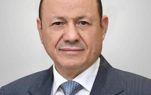 العليمي يصدر سلسله قرارات بتعين قيادات جديده بالجيش الوطني