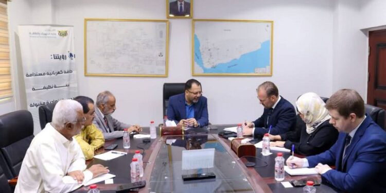 وزير الكهرباء يبحث  مع مستشار المبعوث الأممي أوضاع القطاع وسُبل دعم استقرار الخدمة