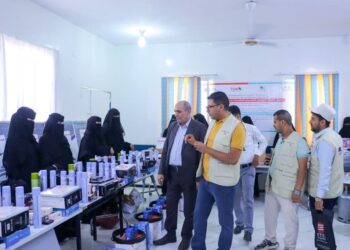وكيل  تعز يدشن مشروع التمكين الاقتصادي للفتيات