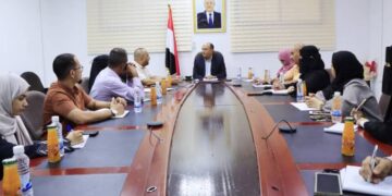اجتماع في عدن يناقش سبل تطوير منظومة التجارة الخارجية وتنمية الصادرات الوطنية