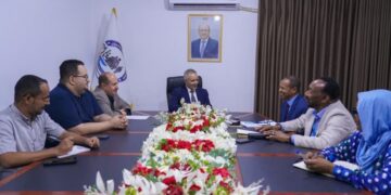 اليافعي يبحث مع برنامج الأغذية العالمي تعزيز الشراكة وتنسيق التدخلات