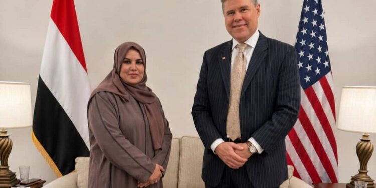جعسوستبحث مع القائم بالأعمال  الأمريكي  تعزيز جهود تمكين المرأة اليمنية