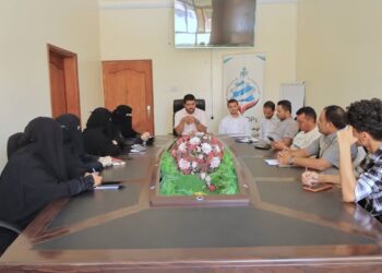 الوحدة التنفيذية للنازحين بمأرب تبحث  تعزيز الرصد والاستجابة لقضايا المدنيين