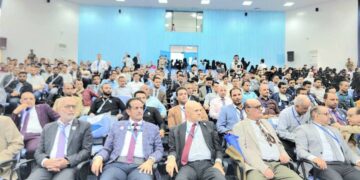 محافظ تعز يدشن أعمال الملتقى العلمي الجراحي الأول