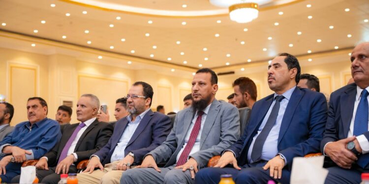 شيخ يُدشن فعاليات العرس الجماعي الأول بعدن