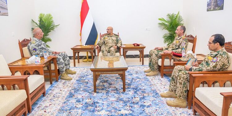 طارق صالح يؤكد على الدور المحوري لخفر السواحل في  مكافحة التهريب