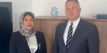 السفيرة مجلي تبحث مع مسؤول بولندي التهديدات الحوثية في البحر الأحمر