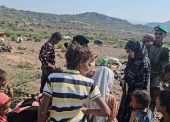 وزيرة الشؤون القانونية تطلع على اوضاع النازحين بمديرية الشمايتين في تعز