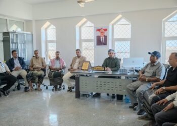 الثقلي يتفقد استعدادات مطار سقطرى الدولي لاستقبال الموسم السياحي