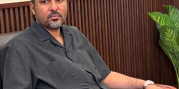 محافظ لحج يترأس اجتماعاً موسعاً للجنة الأمنية ويشدِّد على الجاهزية لمواجهة التصعيد الحوثي
