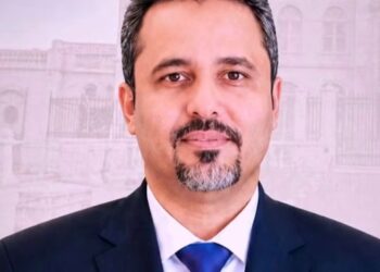 محافظ لحج يوجه مدراء عموم الحوطة وتبن التحرك العاجل لشفط مياه السيول