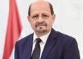 رئيس الوزراء يستعرض مع نائب رئيس مجلس النواب تطورات التصعيد الحوثي