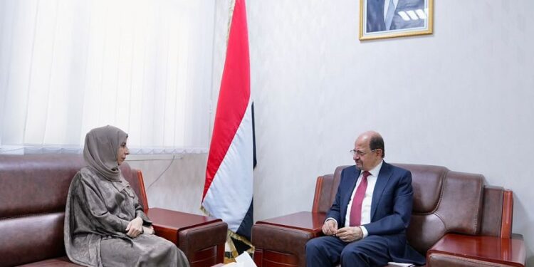 رئيس الوزراء يطلع على نتائج تحركات وزيرة الخارجية ويشدد  على مضاعفة الجهد الدبلوماسي
