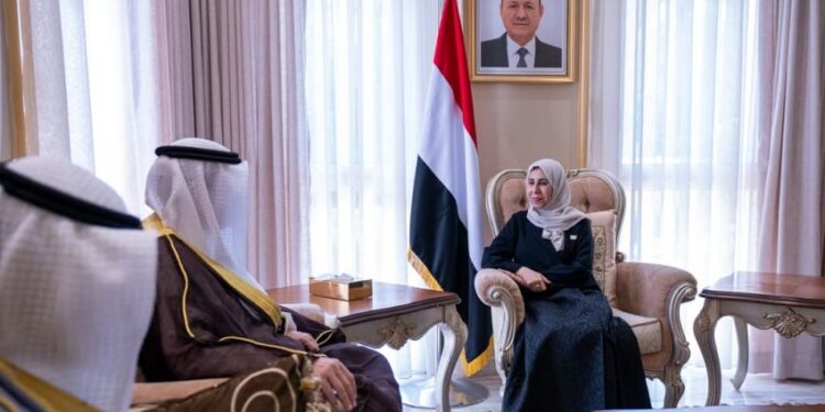 وزيرة الخارجية تبحث مع السفيرين الكويتي والبريطاني مستجدات الأوضاع وتعزيز التعاون الثنائي