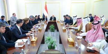 رئيس مجلس القيادة: المليشيات الحوثية اختارت الحرب وعليها تحمل نتائجها