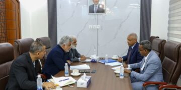 وزير التخطيط يبحث مع مسؤول أممي تعزيز الشراكة والتنسيق التنموي والإنساني
