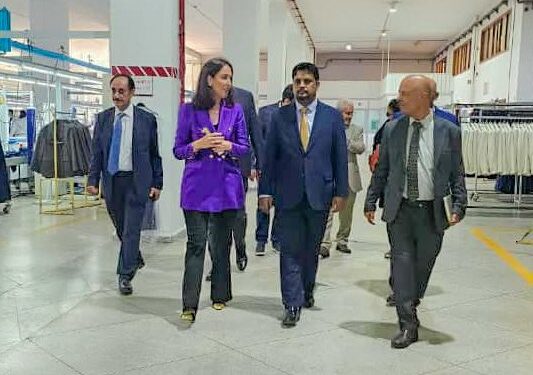 وزير التعليم الفني يطلع على التجربة المغربية في التكوين بالتدرج والطاقات المتجددة