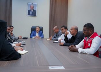 إجتماع في ابين يناقش إستعدادات إستقبال النازحين من الحديدة وتعز
