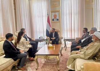 رئيس مجلس الشورى يبحث مع القائم بالأعمال   الأميركي مستجدات الأوضاع في اليمن