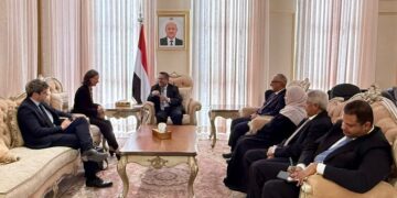 رئيس مجلس الشورى يبحث مع السفيرة الفرنسية  تهديدات الحوثيين على الملاحة الدولية