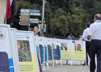 معرض صور في ساحة الأمم المتحدة بجنيف يوثق انتهاكات المليشيات  بحق المدنيين