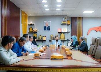 محافظ عدن يبحث مع بعثة الصليب الأحمر دعم القطاع الصحي