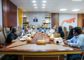 لجنة المناقصات بعدن تقر مناقصتي تأهيل مبنى الخدمة المدنية وعدد من مكاتب السلطة المحلية