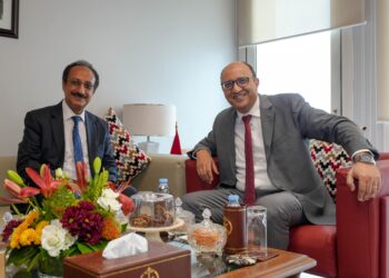سفير اليمن يبحث مع وسيط المملكة المغربية تعزيز التعاون في مجال الوساطة المؤسساتية