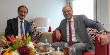 سفير اليمن يبحث مع وسيط المملكة المغربية تعزيز التعاون في مجال الوساطة المؤسساتية