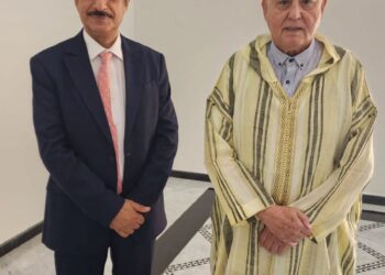السفير الأصبحي يبحث مع مدير الخزانة الملكية للمخطوطات المغربية تبادل الخبرات