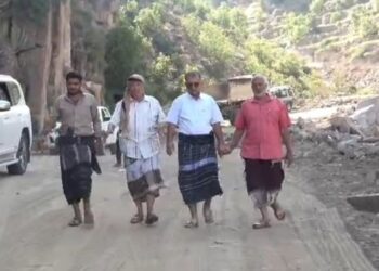 وكيلَا لحج  يتفقدان المرحلة الأخيرة لمشروع طريق يهر – وادي ضيك – المفلحي – الموسطة – لبعوس الجديد