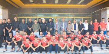 محافظ عدن يطلع على إستعدادات المنتخب في معسكره   للمشاركة في «خليجي27»