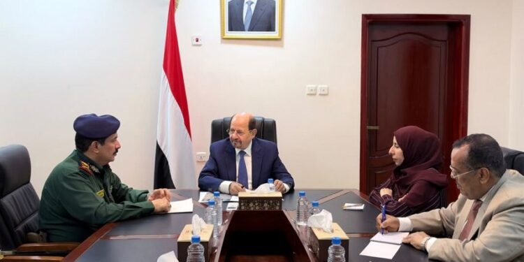 رئيس الوزراء يوجه بتعزيز جاهزية أجهزة الدولة الأمنية والسياسية