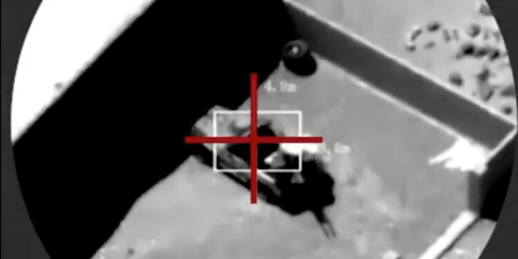 القوات المسلحة: تنفيذ (2200) عملية استهداف دقيقة وتحييد (1200) عنصر حوثي وتدمير أكثر من (440) آلية عسكرية