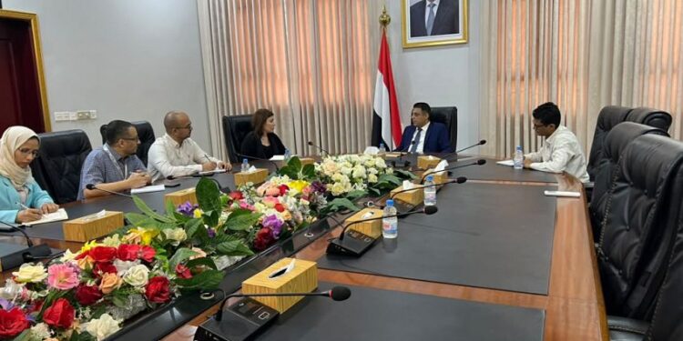 وزير الدولة يبحث مع مسئولين اممين تعزيز الاستجابة لطوارئ النزوح