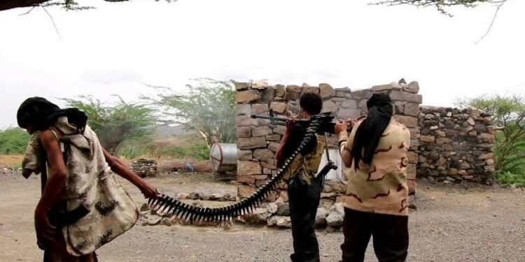 مقتل واصابة 80 عنصراً حوثياً  في جبهة الأقروض جنوب تعز