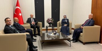 وزيرة الخارجية تصل تركيا  لتسليم رساله من العليمي لاردوغان