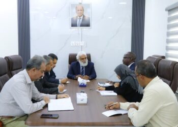 وزير التخطيط يبحث مع المفوضية السامية تعزيز التدخلات الانسانية ومشاريع دعم النازحين