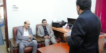 محافظ شبوة يعلن ارتفاع حصيلة شهداء معسكر تدريب المستجدين إلى 73 شهيدا
