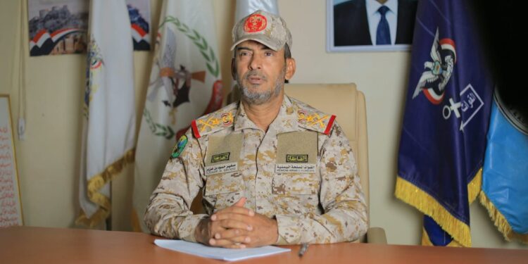 رئيس   الاركان  يتابع سير العمليات العسكرية في محافظة تعز