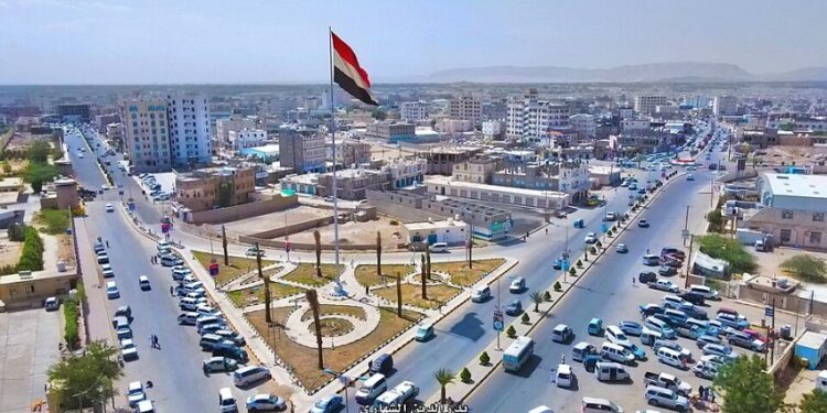 المليشيات  تستهدف مدينة مأرب بثمانية صواريخ باليستية