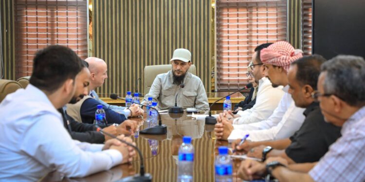 محافظ عدن يبحث مع صندوق السكان وأوتشا  دعم مشاريع الاستدامة