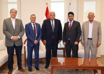 مشدب يعرض علي مجلس حقوق الانسان المصري الاوضاع في اليمن